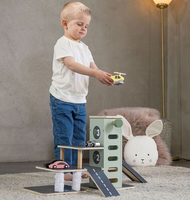 Jabadabado Spielzeug Autogarage Parkgarage Holz 2J+
