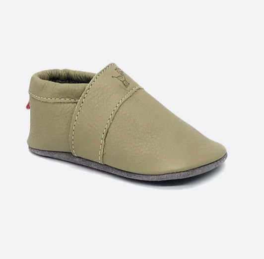 Anna und Paul Classic Lederslipper Schilf Grün