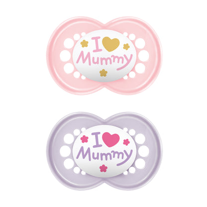 MAM Silikon Schnuller  I love Mummy oder I love Daddy -inkl. Sterilisierbox